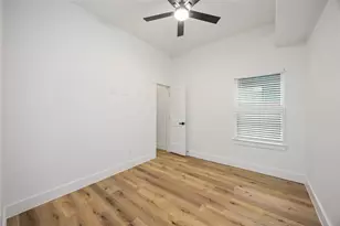 8009 Cora St, Houston, TX 77088 - Photo 10