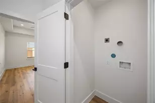 8009 Cora St, Houston, TX 77088 - Photo 14