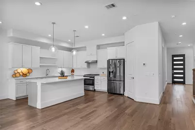 1745 Ojeman Point Lane, Houston, TX 77055 - Photo 10