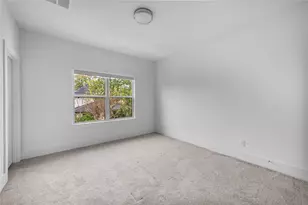 1745 Ojeman Point Ln, Houston, TX 77055 - Photo 32