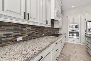 6714 Sotoria Ln, Sugar Land, TX 77479 - Photo 10