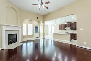 7810 Deep Green Dr, Rosenberg, TX 77469 - Photo 10