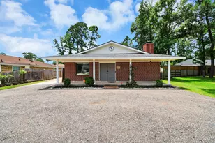 1419 Primrose St, Conroe, TX 77385 - Photo 1