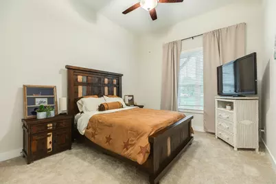 902 Redbird Court, Angleton, TX 77515 - Photo 18