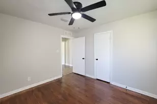 5815 Southseas St, Houston, TX 77033 - Photo 28