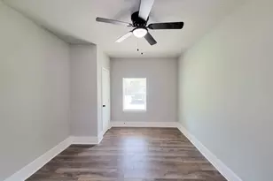 5815 Southseas St, Houston, TX 77033 - Photo 20