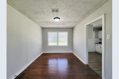 5815 Southseas Street, Houston, TX 77033 - Photo 12