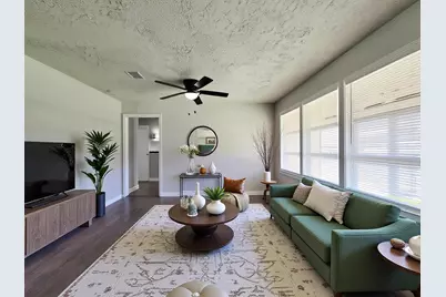 5815 Southseas Street, Houston, TX 77033 - Photo 4