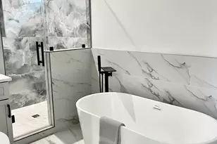 7012 Sidney St, Houston, TX 77021 - Photo 8