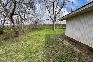 10859 Fairland Dr, Houston, TX 77051 - Photo 14