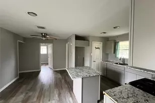 10859 Fairland Dr, Houston, TX 77051 - Photo 6