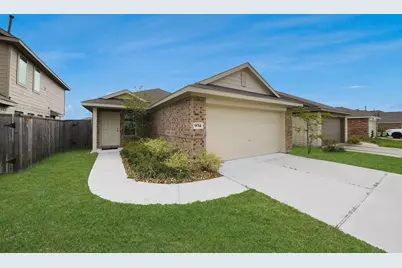 9014 Estes Lakes Drive, Baytown, TX 77521 - Photo 2