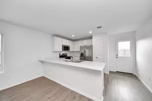9014 Estes Lks Dr, Baytown, TX 77521 - Photo 8