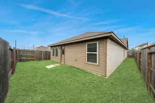 9014 Estes Lks Dr, Baytown, TX 77521 - Photo 22
