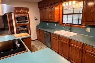 121 Water Oak, Village Mills, TX 77663 - Photo 16