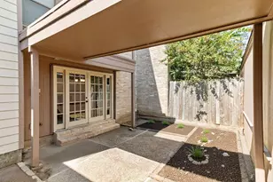 57 S Bachelor Button, Lake Jackson, TX 77566 - Photo 26