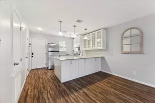 424 15th St, Galveston, TX 77550 - Photo 8