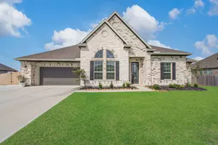 7703 Chacon Pl, Mont Belvieu, TX 77523 - Photo 1