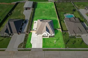 7703 Chacon Pl, Mont Belvieu, TX 77523 - Photo 44