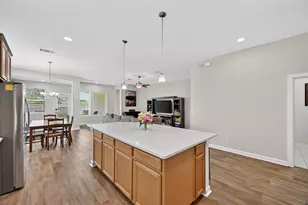 2523 Deerwood Heights Ln, Manvel, TX 77578 - Photo 8