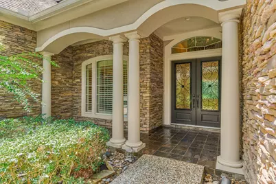 94 E Bracebridge Circle, The Woodlands, TX 77382 - Photo 4