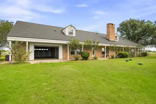 9719 I 10 Frontage Rd, Sealy, TX 77474 - Photo 2