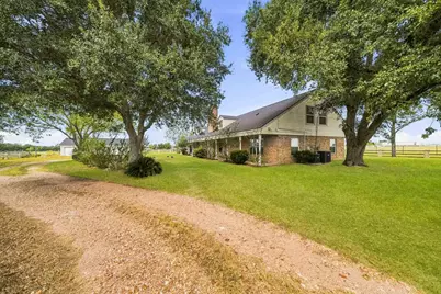 9719 I 10 Frontage Road, Sealy, TX 77474 - Photo 1