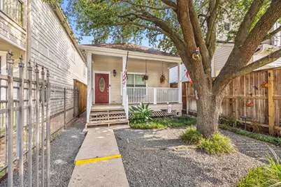 817 W 26th Street, Houston, TX 77008 - Photo 2