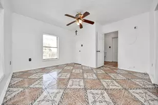 602 Massey Tompkins Rd, Baytown, TX 77521 - Photo 8
