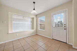 9127 N Ferndale Pl Dr, Houston, TX 77064 - Photo 8