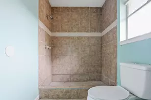 4002 Montego Dr, Baytown, TX 77521 - Photo 12