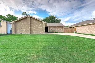 16230 Rancho Blanco Dr, Houston, TX 77083 - Photo 2