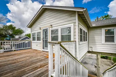704 6th Street, Kemah, TX 77565 - Photo 4