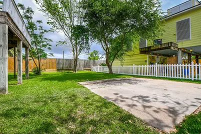 704 6th Street, Kemah, TX 77565 - Photo 30