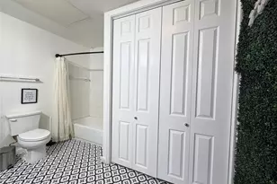 7575 Kirby Dr, Houston, TX 77030 - Photo 16