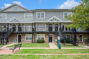 1725 Harvey Mitchell Pkwy S, College Station, TX 77840 - Photo 2