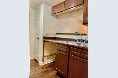 8100 Creekbend Drive #157, Houston, TX 77071 - Photo 6