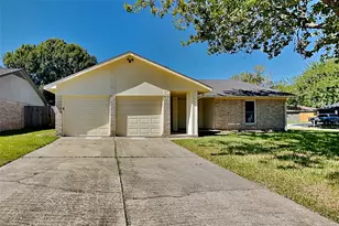 1618 Live Oak Hollow St, Pearland, TX 77581 - Photo 1