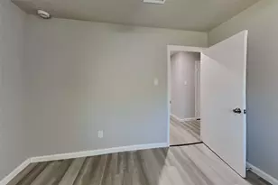 1618 Live Oak Hollow St, Pearland, TX 77581 - Photo 14