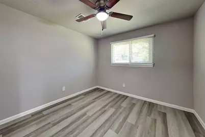 1618 Live Oak Hollow Street, Pearland, TX 77581 - Photo 12