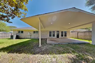 1618 Live Oak Hollow St, Pearland, TX 77581 - Photo 18