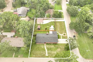 1703 N Roberson St, Conroe, TX 77301 - Photo 1