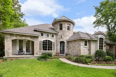 107 E Mirror Ridge Circle, The Woodlands, TX 77382 - Photo 1