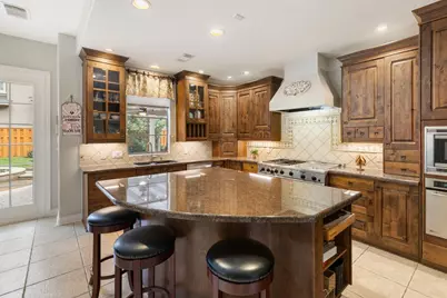 107 E Mirror Ridge Circle, The Woodlands, TX 77382 - Photo 22