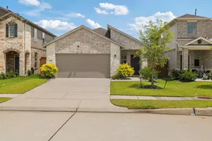 21127 Dolphin Bay Ln, Cypress, TX 77433 - Photo 2