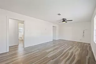 3304 Bluefield Dr, Pasadena, TX 77503 - Photo 6