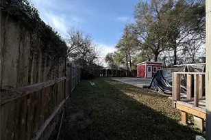 2419 Hazel St, Beaumont, TX 77702 - Photo 34