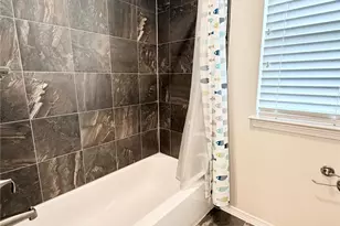 4228 Drake St, Houston, TX 77005 - Photo 14
