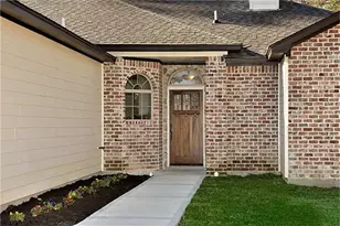 513 Cactus Dr, Conroe, TX 77385 - Photo 2
