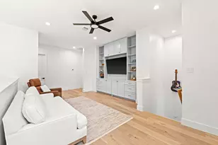 5247 Beechnut St, Houston, TX 77096 - Photo 20